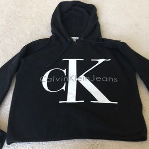 Cropped Calvin Klein hoodie